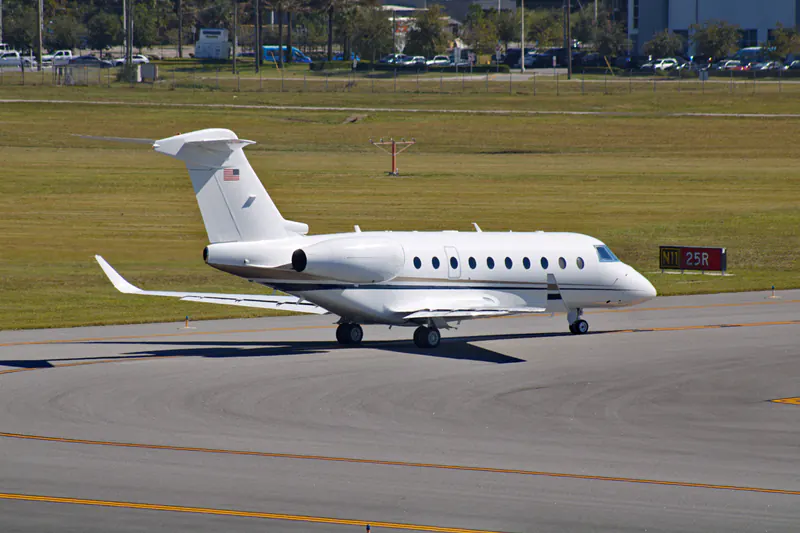 Gulfstream G280 · side view