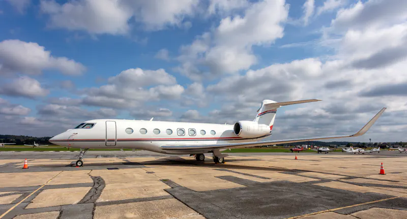 Gulfstream G650 / G650ER · side view