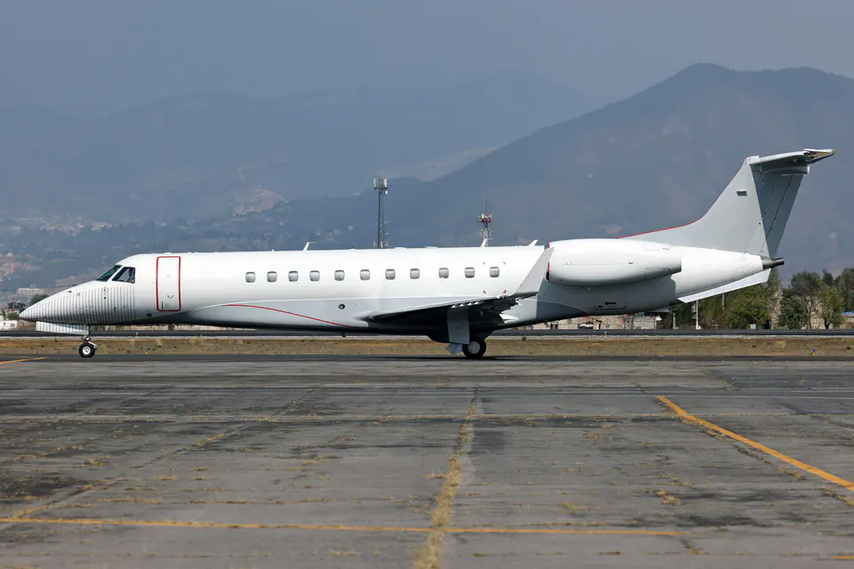 Embraer Legacy 600